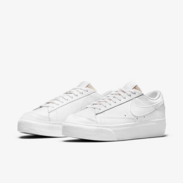 Nike Blazer Low Platform Sneakers Dames Wit | NK679ZUS