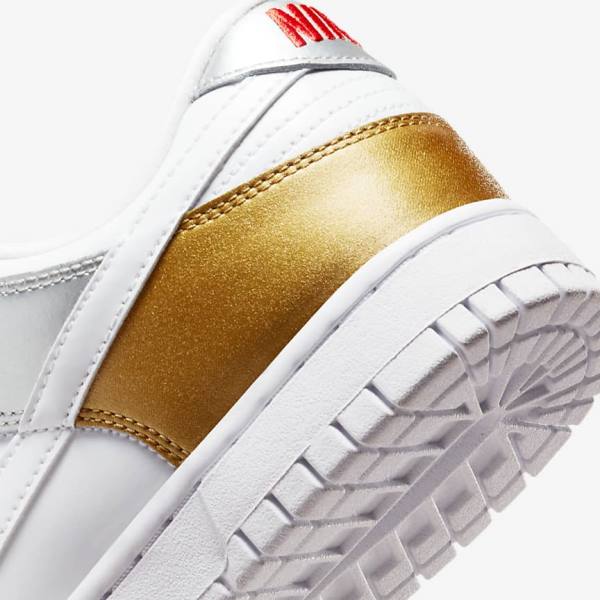 Nike Dunk Low SE Sneakers Dames Goud Zilver Rood Wit | NK648WXA