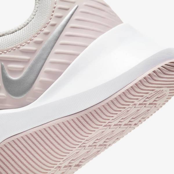 Nike MC Trainer Fitness Schoenen Dames Platina Roze Wit Metal Zilver | NK934SME