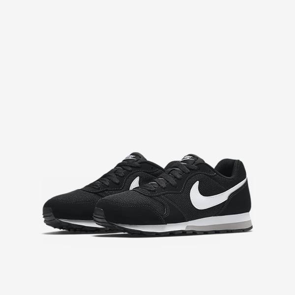 Nike MD Runner 2 Older Sneakers Kinderen Zwart Grijs Wit | NK096FGM