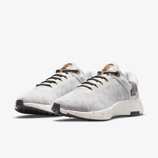 Nike Renew Serenity Run Premium Weg Hardloopschoenen Dames Zwart Donkergrijs Wit | NK304QZB