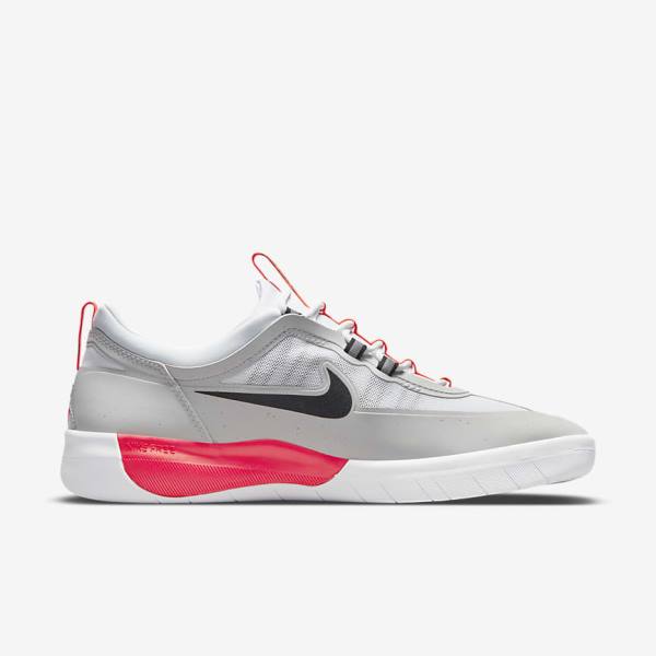 Nike SB Nyjah Free 2 Skateschoenen Heren Grijs Wit Lichtrood Zwart | NK510UDW