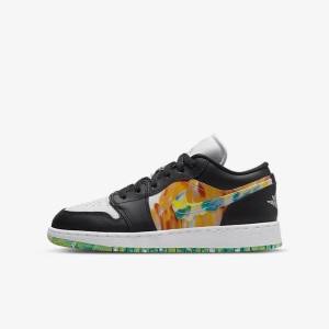 Nike Air Jordan 1 Low SE Older Sneakers Kinderen Zwart Oranje Wit | NK425VKS